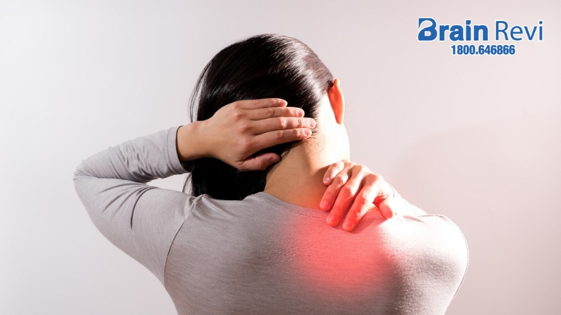 Đau đầu sau tai có thể gặp khó khăn khi vận động cổ